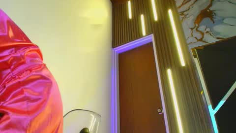 Snapshot of pleasure_vibes023 chatting on 7, 11, 2025 JUAN AND JULI online show from 7, 11, 2025