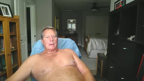 Snapshot of pleeeezeher chatting on 24, 9, 2025 pleeeezeher online show from 24, 9, 2025