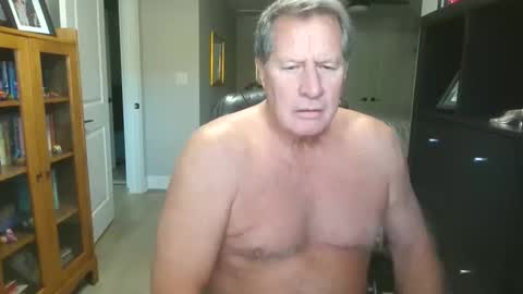 Snapshot of pleeeezeher chatting on 23, 10, 2025 pleeeezeher online show from 23, 10, 2025