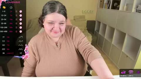 Snapshot of plum_pie__ chatting on 20, 12, 2025 Alice online show from 20, 12, 2025