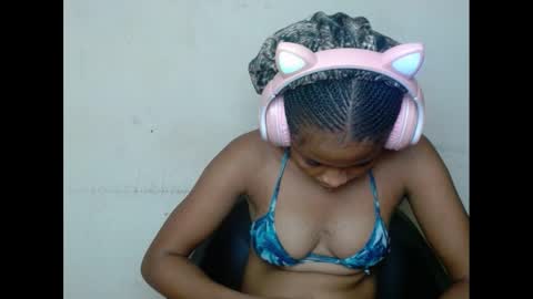 plumnjuicyx online show from 21, 2, 2025
