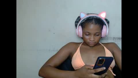 plumnjuicyx online show from 24, 2, 2025