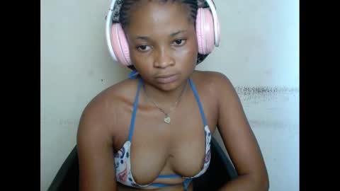 plumnjuicyx online show from 25, 2, 2025