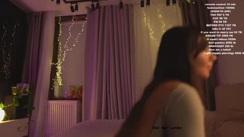   online show from 13, 10, 2025