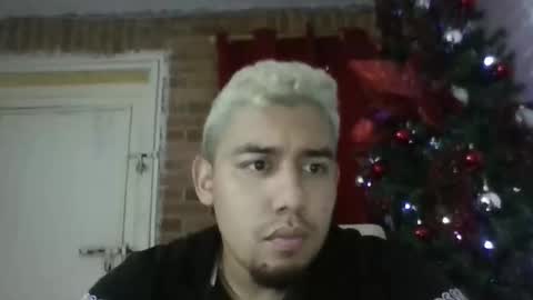 Snapshot of pocahot2512 chatting on 22, 12, 2025 pocahot2512 online show from 22, 12, 2025