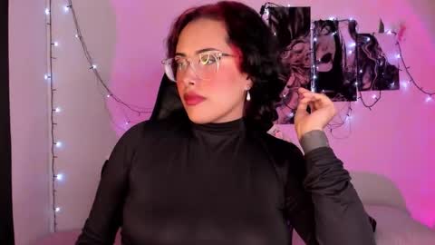 Willow                      Hours 12pm to 630pm Colombian time FRIDAY AND SUNDAY FREE DAYS online show from 29, 9, 2025