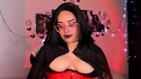 Willow                      Hours 12pm to 630pm Colombian time FRIDAY AND SUNDAY FREE DAYS online show from 4, 10, 2025