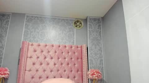 PAOLA or pola online show from 8, 1, 2025
