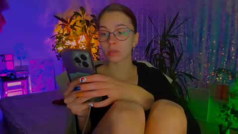 Snapshot of poli__ chatting on 2, 11, 2025 Martha online show from 2, 11, 2025