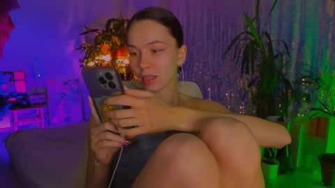 Snapshot of poli__ chatting on 5, 12, 2025 Martha online show from 5, 12, 2025