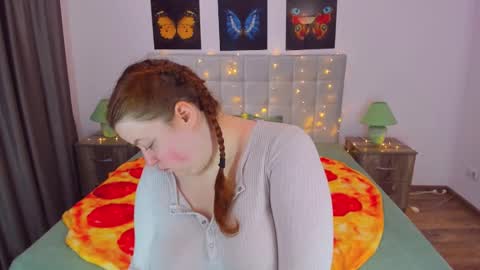 Snapshot of polinasallivan chatting on 12, 12, 2024 Polina online show from 12, 12, 2024
