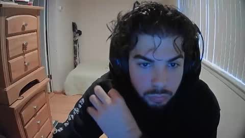 Snapshot of polk80 chatting on 25, 11, 2025 POLK online show from 25, 11, 2025