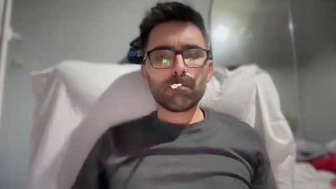 Snapshot of pollabeta chatting on 15, 11, 2025 pollabeta online show from 15, 11, 2025