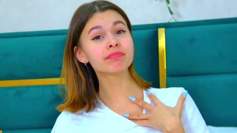 Polly online show from 13, 1, 2025