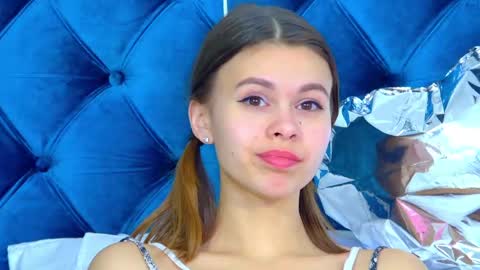 Polly online show from 16, 2, 2025