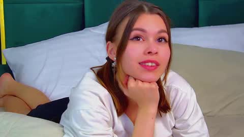 Polly online show from 11, 3, 2025