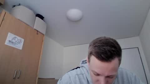 Snapshot of pommesmiteiscreme chatting on 2, 3, 2025 pommesmiteiscreme online show from 2, 3, 2025