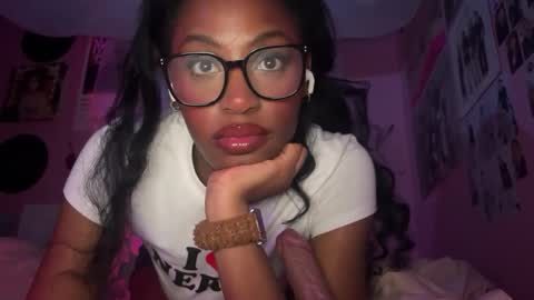 Snapshot of popasprincess chatting on 22, 2, 2025 princess online show from 22, 2, 2025