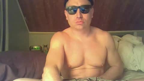 poppawheelie1234 online show from 4, 2, 2026