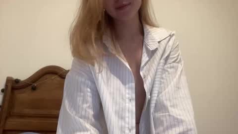 poppysweety422 online show from 9, 10, 2025