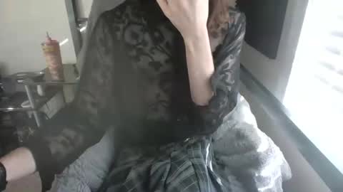 Snapshot of porcelain_tears01 chatting on 28, 10, 2025 porcelain_tears01 online show from 28, 10, 2025