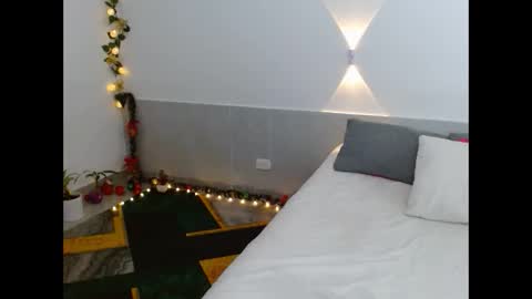 porcelainlux online show from 22, 12, 2025