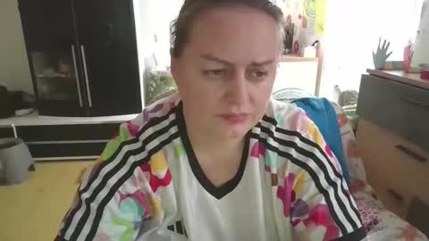 MelissOfficial online show from 15, 3, 2026