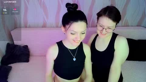 Snapshot of pornostendup chatting on 20, 2, 2025 Ana and Tati online show from 20, 2, 2025
