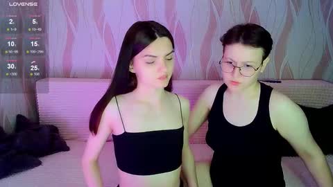 Snapshot of pornostendup chatting on 27, 9, 2025 Ana and Tati online show from 27, 9, 2025