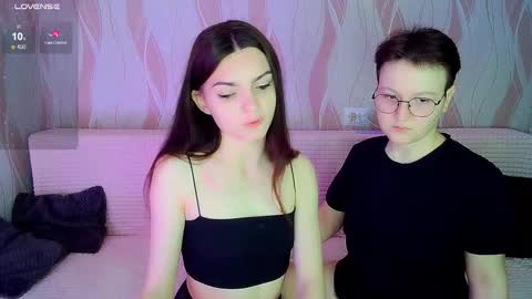 Snapshot of pornostendup chatting on 22, 10, 2025 Ana and Tati online show from 22, 10, 2025