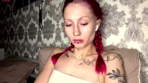 Snapshot of porshes chatting on 25, 11, 2025 HERES SILVIA AND OlIVIA WELCOME EVERYONE LOVENSE DOMI REACT TO YOUR TIPS LETS MAKE A GREAT SHOW TOGETHER online show from 25, 11, 2025