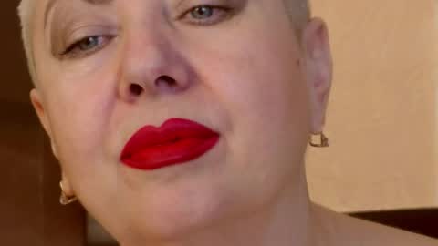 LADY POSH online show from 4, 12, 2025