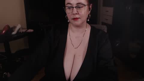 PoshMistres    online show from 22, 12, 2024