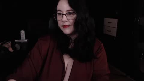 PoshMistres    online show from 3, 12, 2025