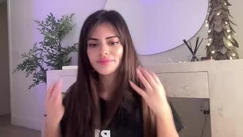 Selena online show from 1, 12, 2025