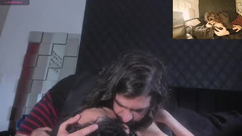 Ravena Rozz online show from 22, 2, 2025