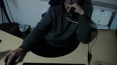 powerfulzeus2 online show from 23, 10, 2025