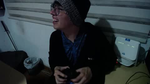 Snapshot of powerfulzeus2 chatting on 8, 1, 2026 powerfulzeus2 online show from 8, 1, 2026