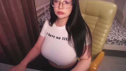 Snapshot of pr1ma chatting on 17, 2, 2025 Lina online show from 17, 2, 2025