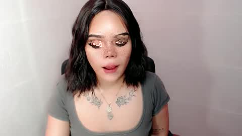 MAXXINE online show from 1, 2, 2025