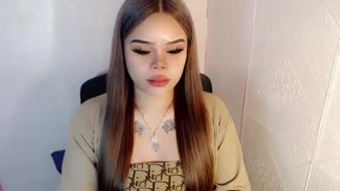 MAXXINE online show from 11, 2, 2025