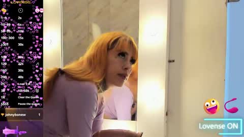 Luna online show from 12, 4, 2026