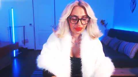 Victoria online show from 31, 12, 2024