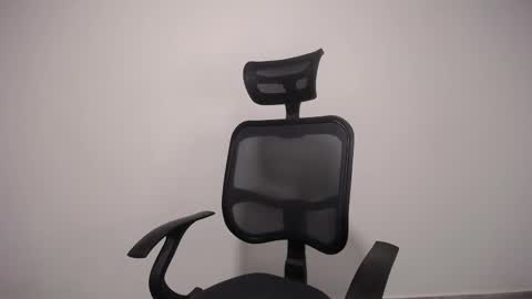 Plux online show from 19, 2, 2025