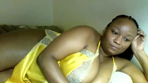 Prettie diva online show from 23, 12, 2025