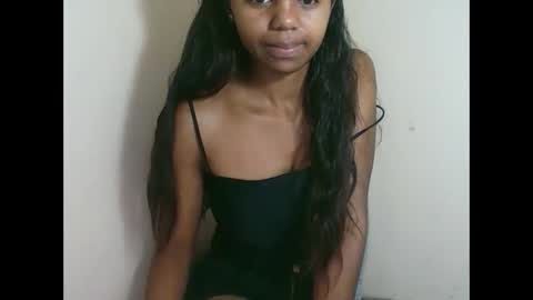 Snapshot of prettiethalia chatting on 26, 10, 2025 prettiethalia online show from 26, 10, 2025