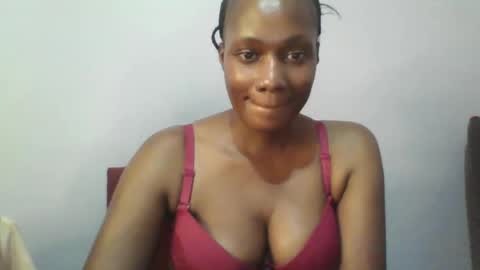 Snapshot of pretty_beib chatting on 12, 3, 2025 Karol online show from 12, 3, 2025