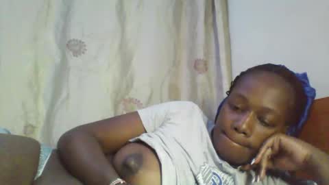 Snapshot of pretty_beib chatting on 23, 9, 2025 Karol online show from 23, 9, 2025