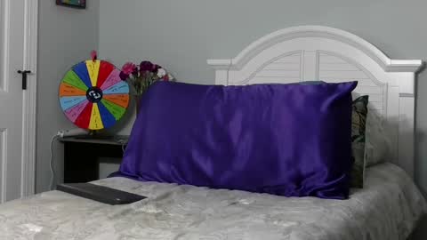 pretty_girl0415 online show from 27, 2, 2025