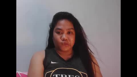 Snapshot of pretty_jewel05 chatting on 15, 9, 2025 pretty_jewel05 online show from 15, 9, 2025